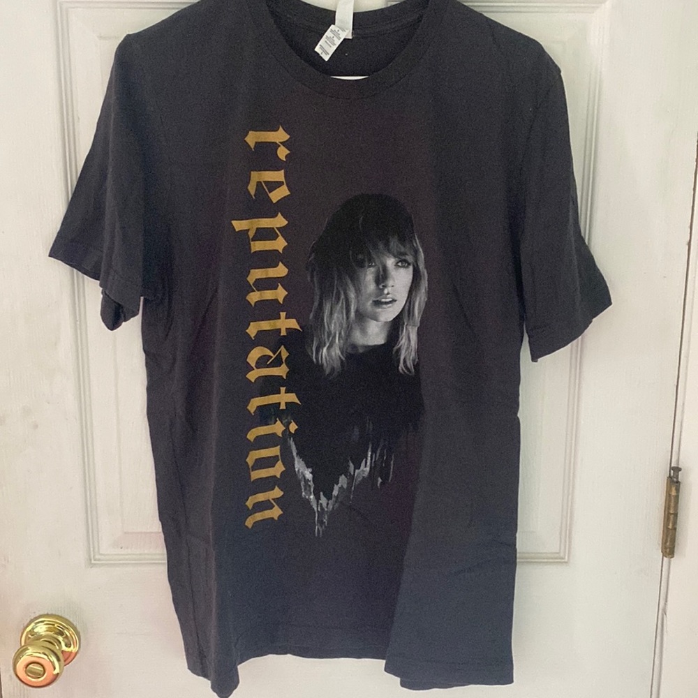 Reputation tour shirt